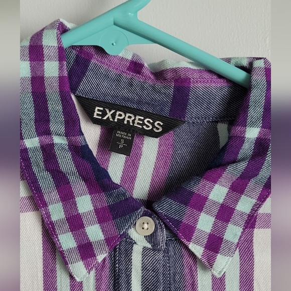 EXPRESS plaid button-up - Picture 2 of 3